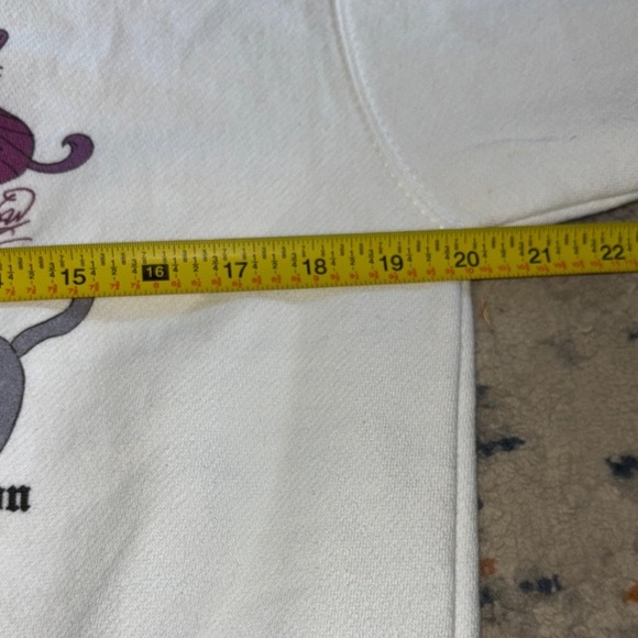 White Taylor Swift Cat-Themed Sweatshirt - Picture 7 of 10